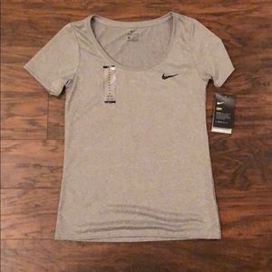 NWT Nike dri-Fit scoop neck top. Size XS.